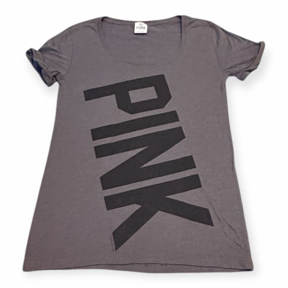 PINK VICTORIA’S SECRET Women’s Gray Short Sleeve Graphic T-Shirt Size Medium